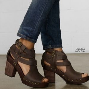 Ralph Lauren’s Denim and Supply-JAYDEN  leather strappy sandal.